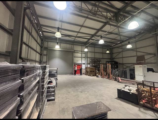466M² WAREHOUSE TO LET IN BLACKHEATH INDUSTRIAL